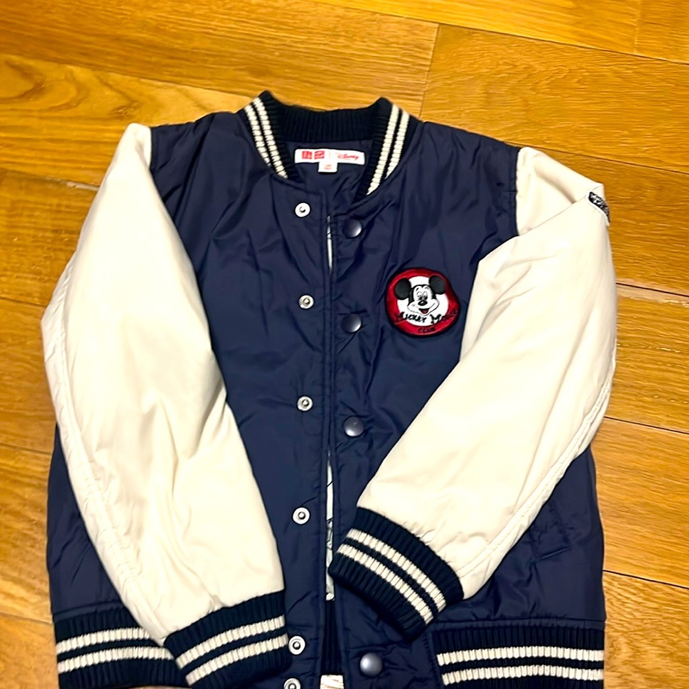Boy Uniqlo light puffer jacket